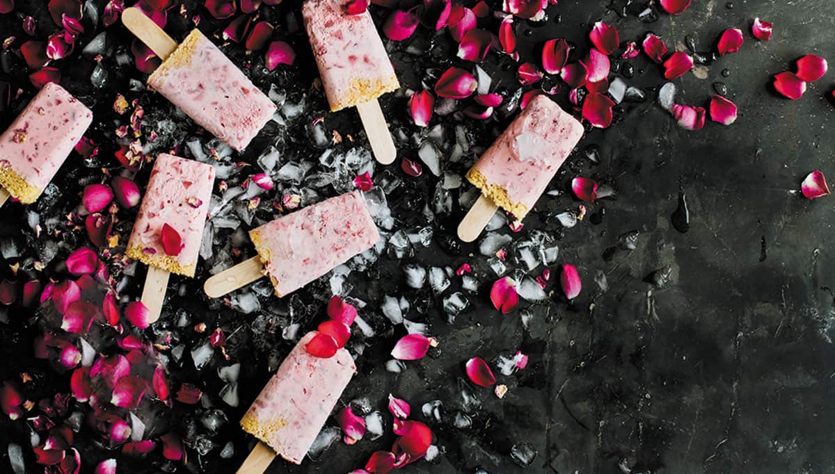 Strawberry cheesecake ice pops