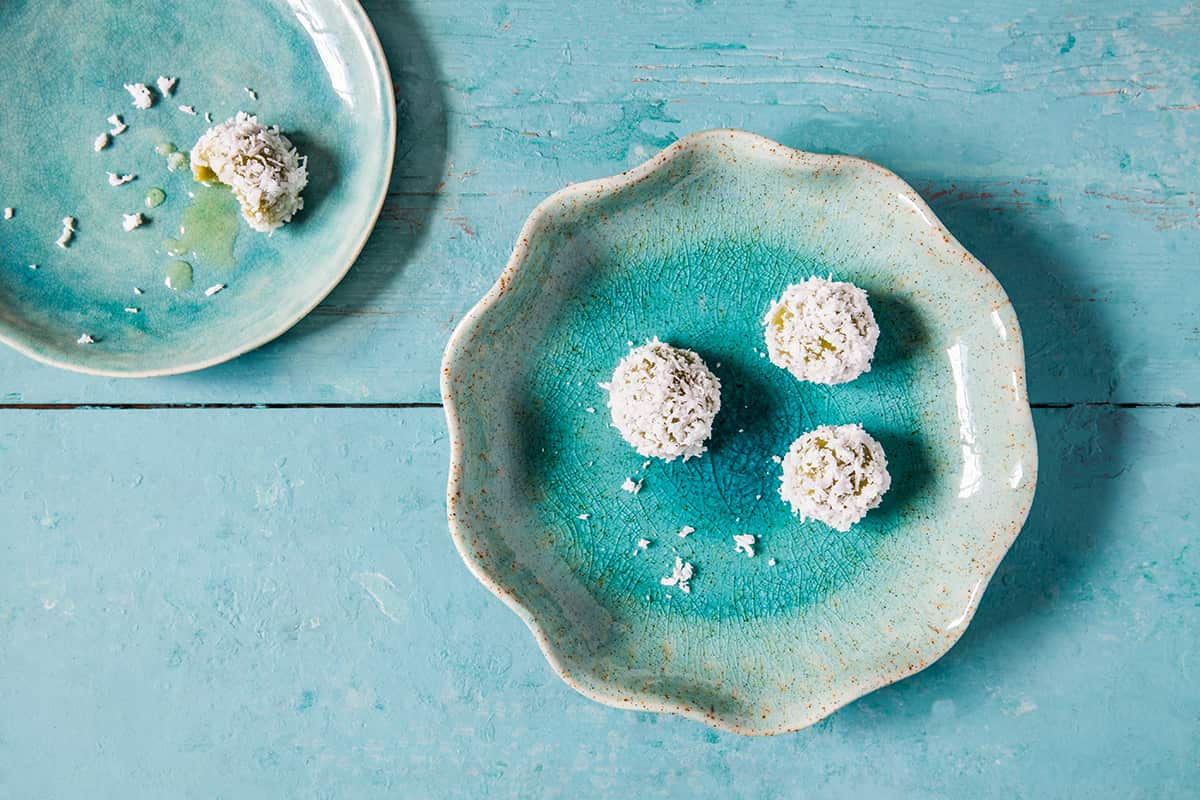 sugar-stuffed rice balls