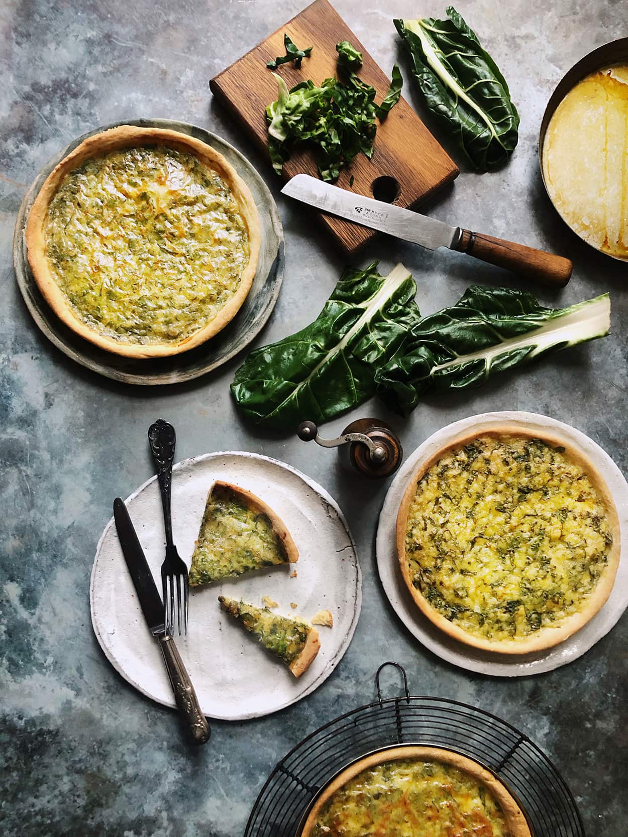 Egg, cheese and greens tart - Tarte al djote  