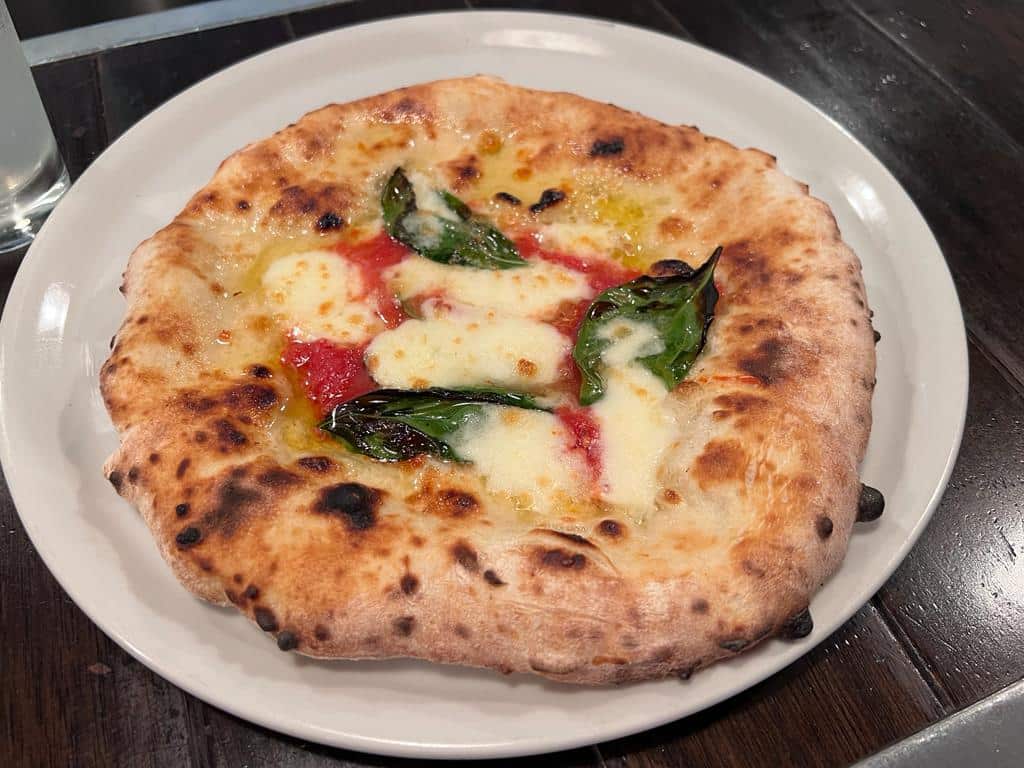 margherita pizza 