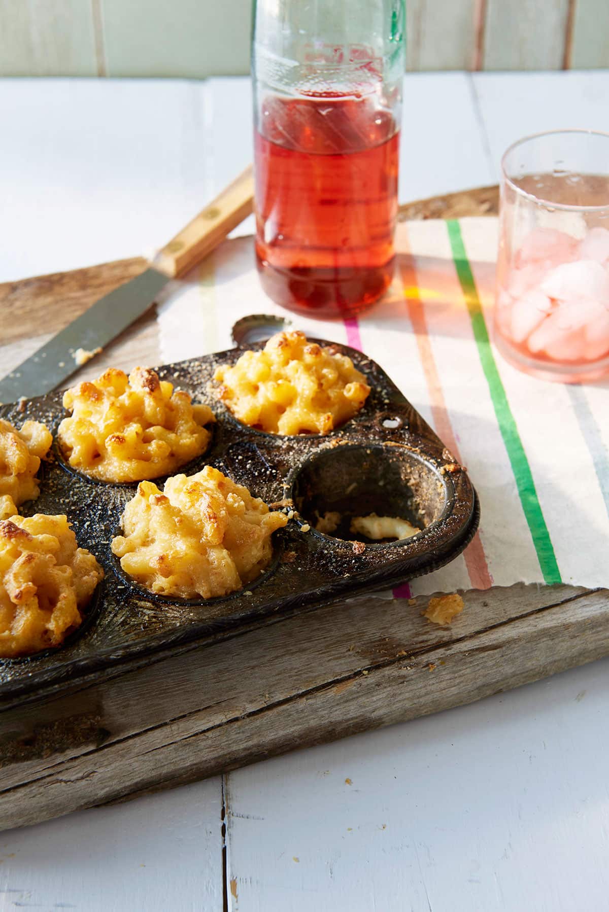 Truffle mac 'n' cheese cupcakes 