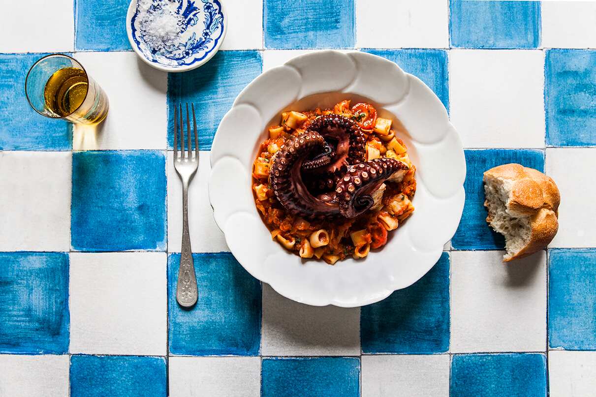 Twice-cooked octopus with macaroni kofto