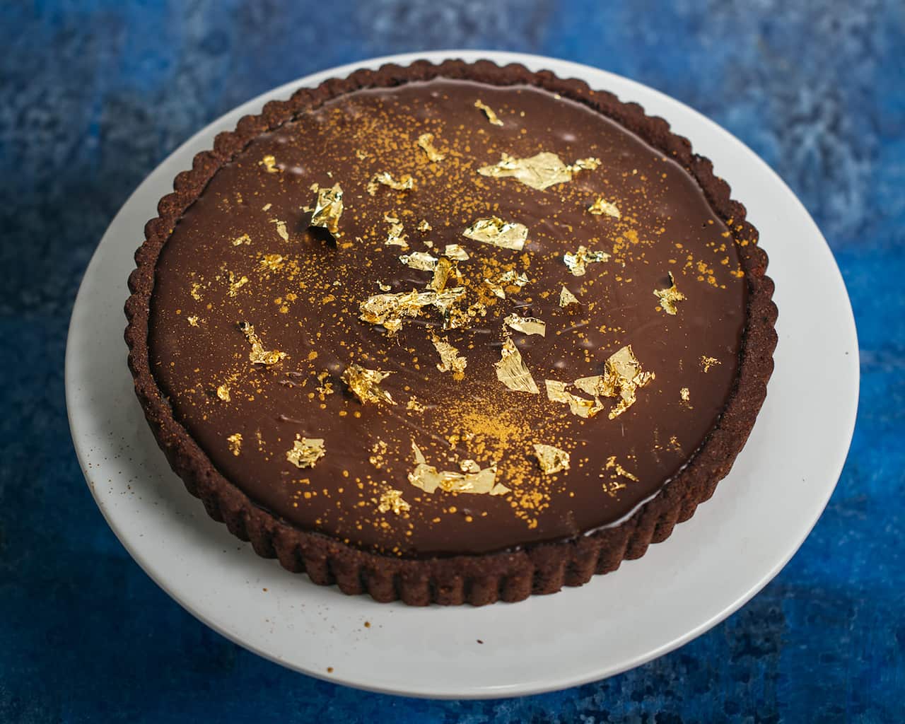 Vegan chocolate tart with spiced chocolate ganache