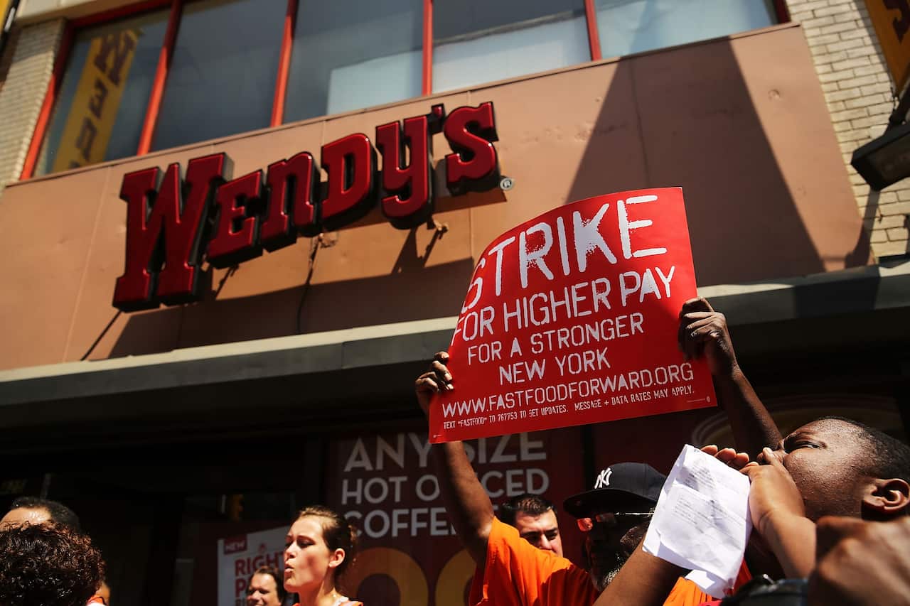 wendy's minimum wage protest