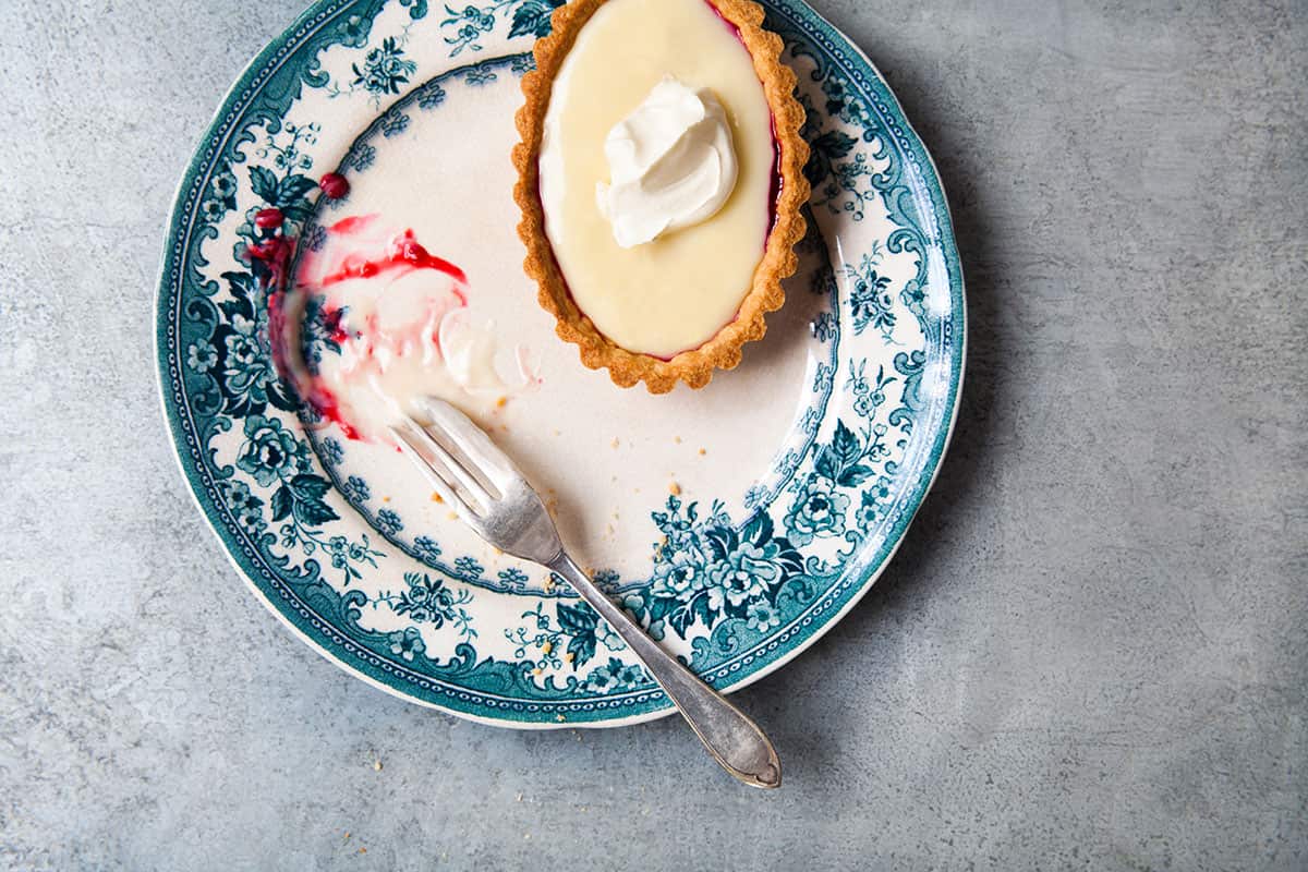 White chocolate ganache raspberry tart
