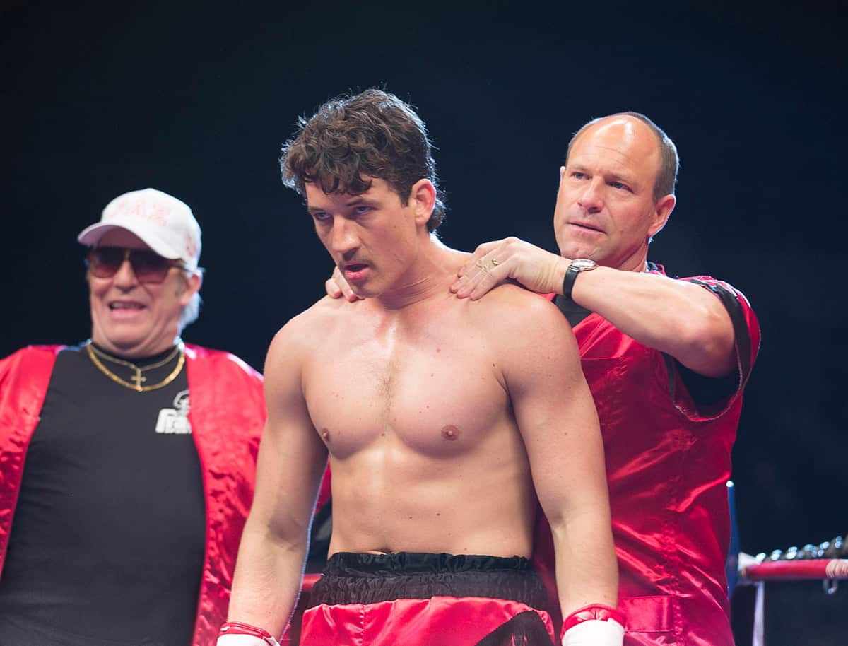 Miles Teller (centre ) and Aaron Eckhart (right) in Bleed for This