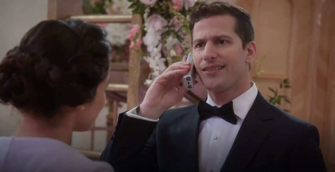 Brooklyn Nine Nine wedding - phone call