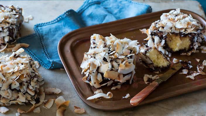 Caramel tres leches lamingtons