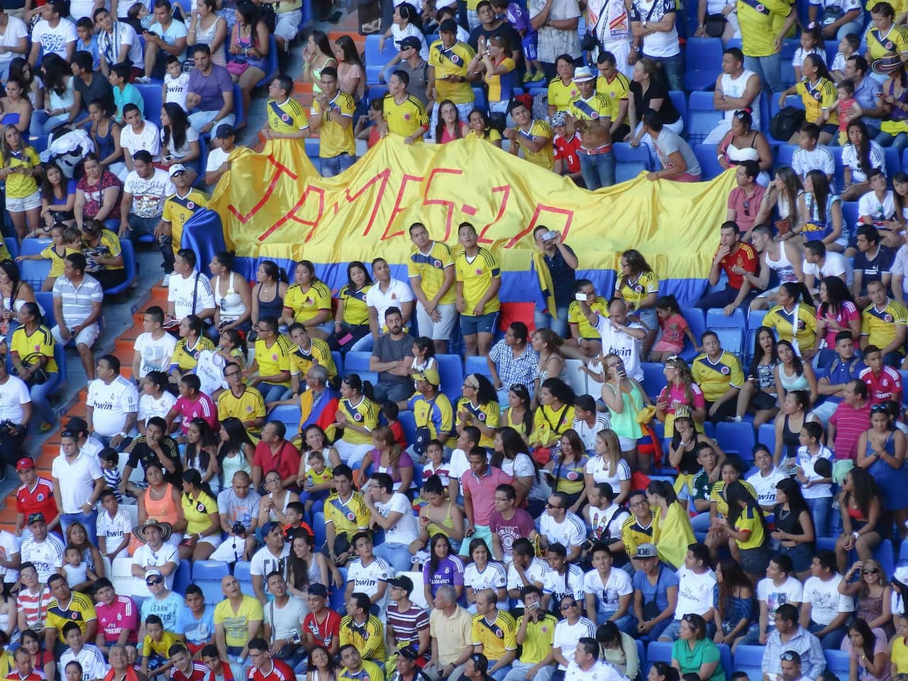 Colombian football fans