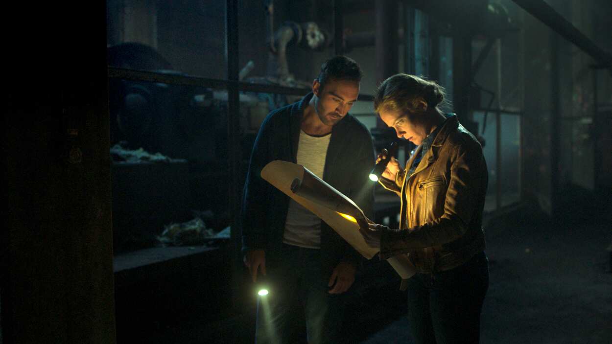 Dystopia, Johan Hafezi, Maja Rung