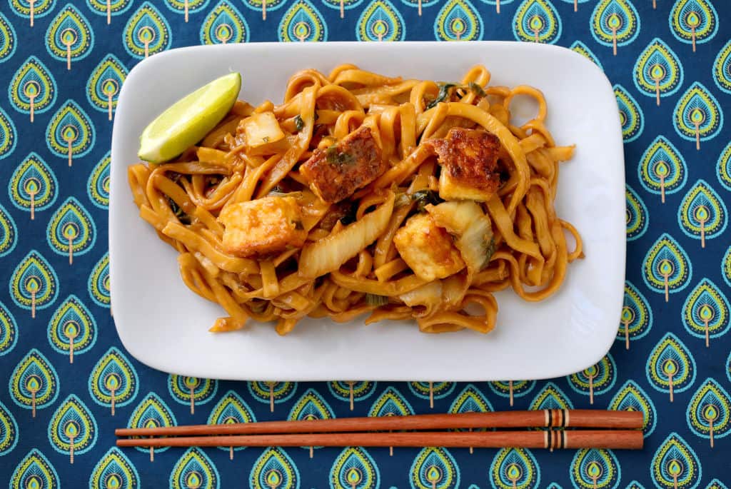 Mee Goreng, tofu and vegetables with noodles