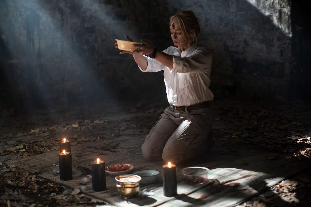 Hungry Ghosts, Susie Porter