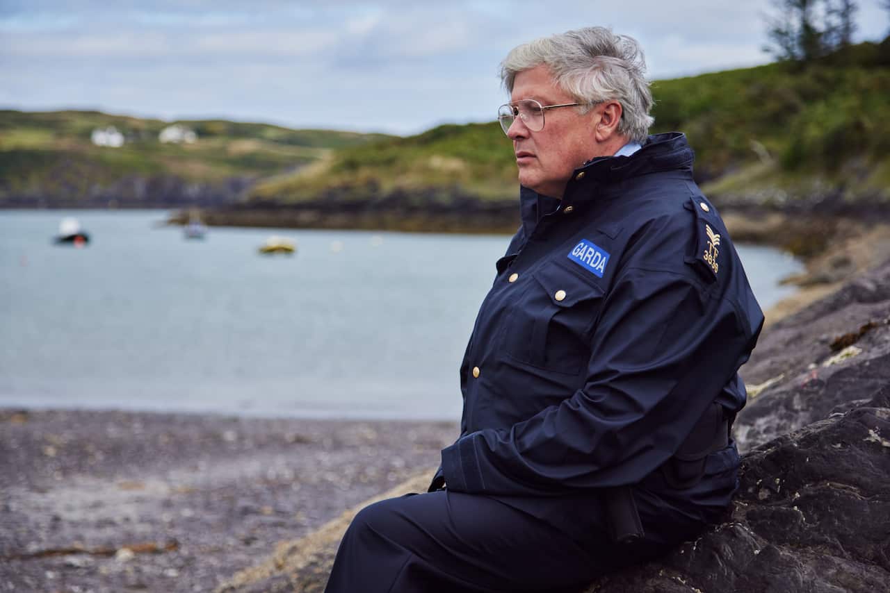 Holding, Conleth Hill