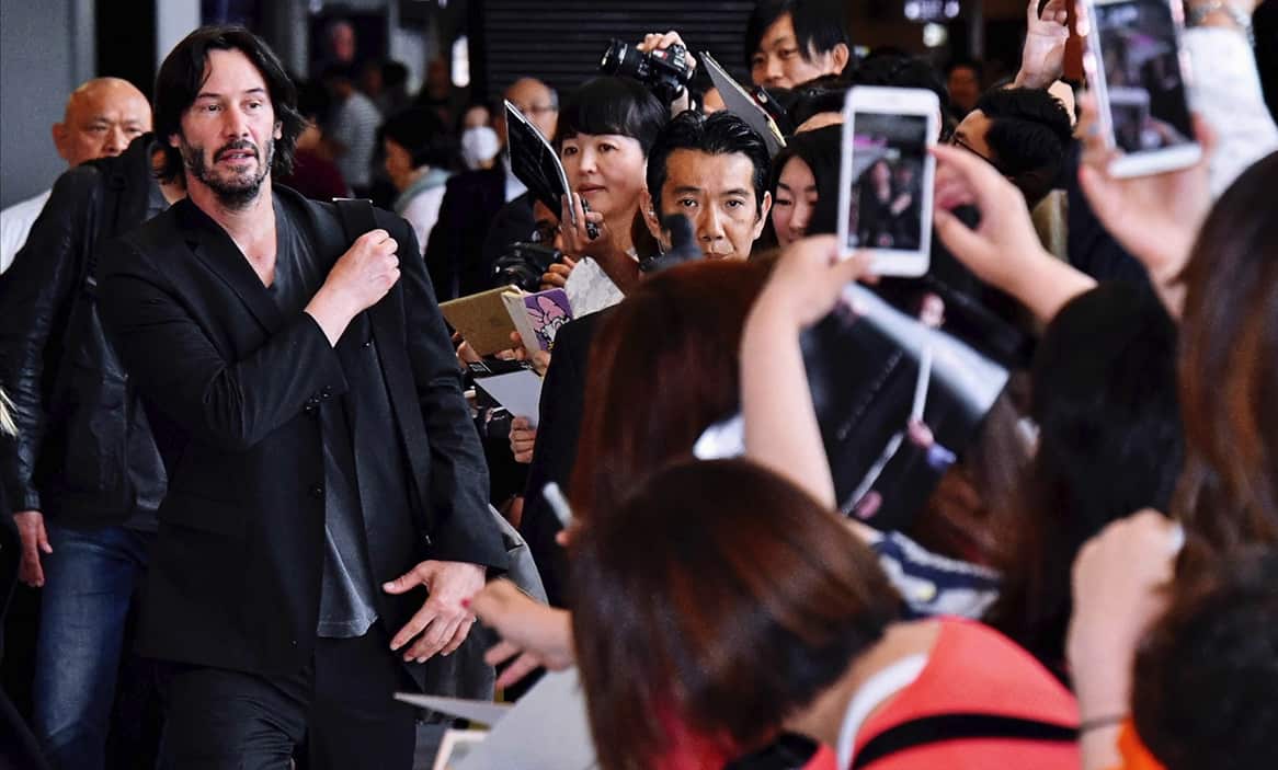 Keanu Reeves: Pop Messiah, greeting fans