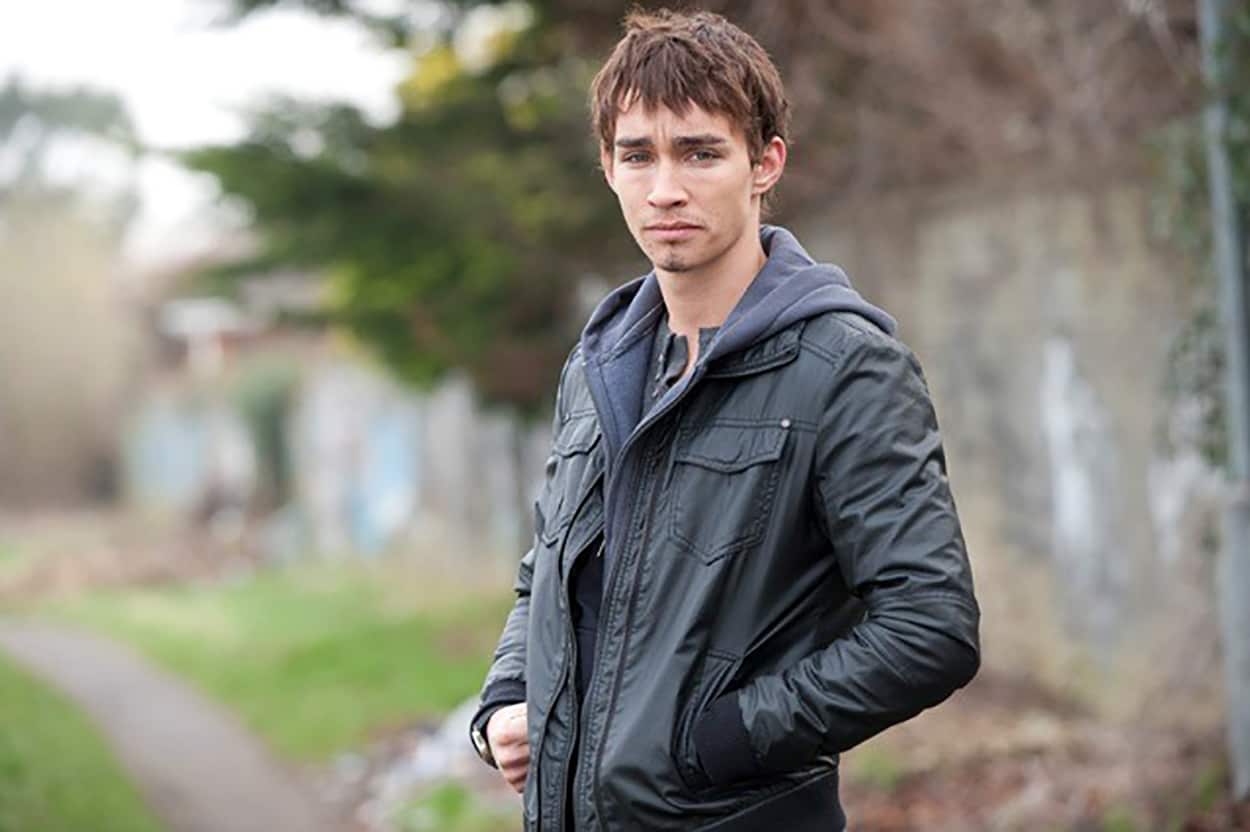 Love/Hate, Robert Sheehan