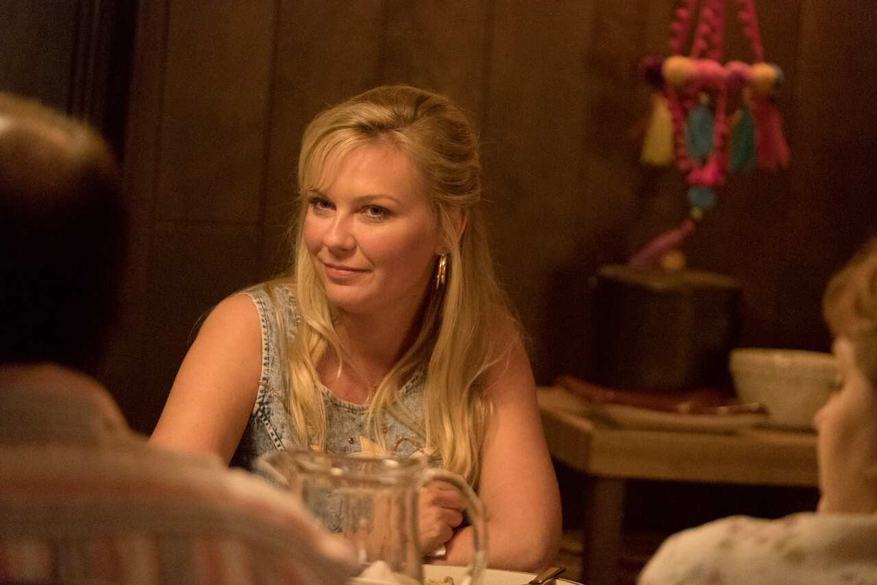 On Becoming a God in Central Florida - Season 1, Kirsten Dunst