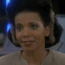 Penny Johnson Jerald carrying on Princess Leia’s “weird hairdos in space” tradition.