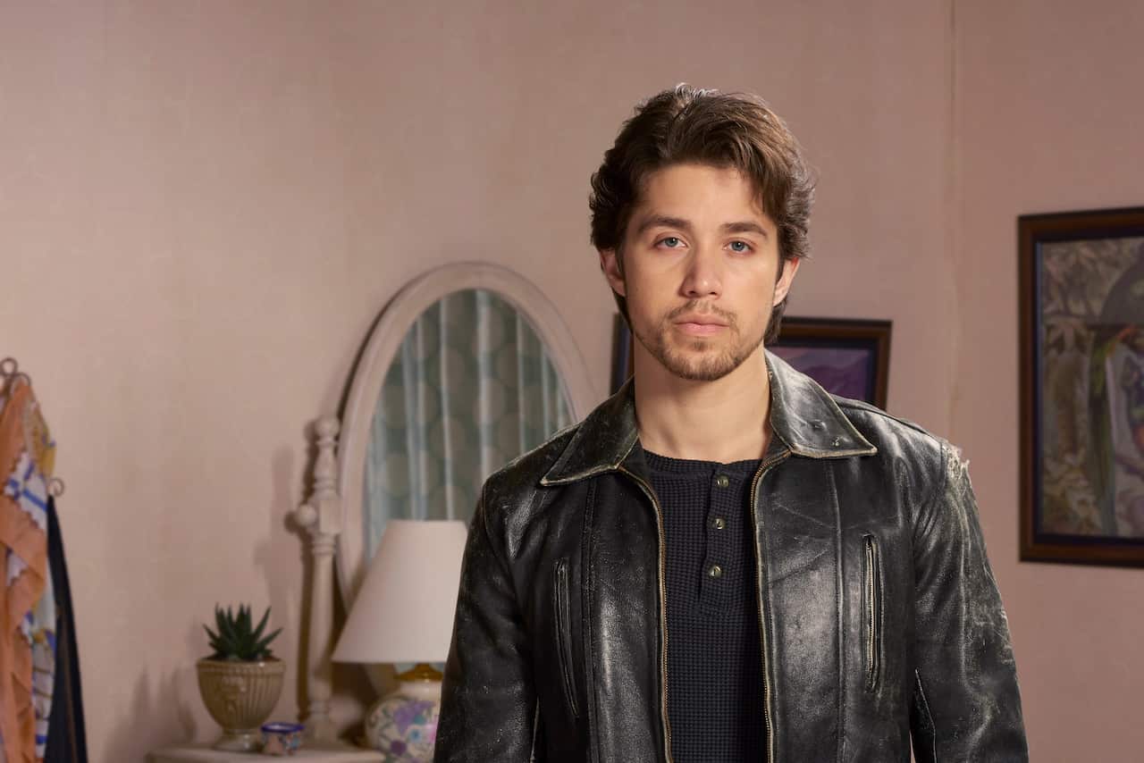 Party of Five, Brandon Larracuente