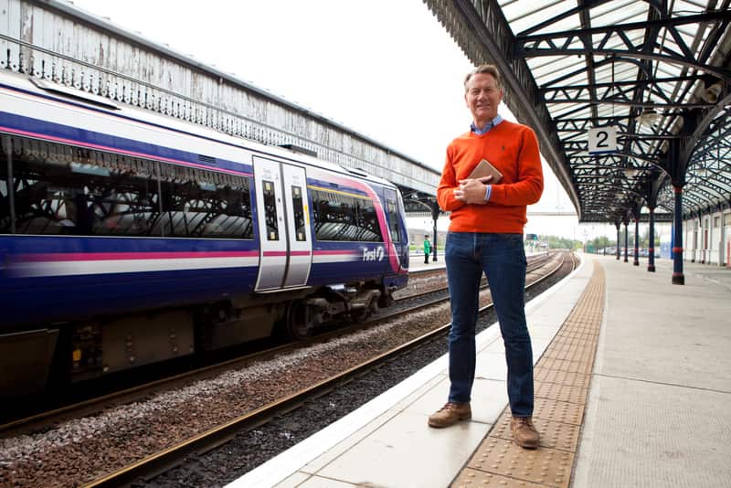 michael portillo jeans red sweater