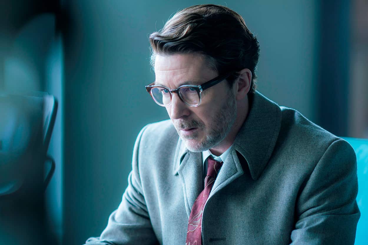 Aidan Gillen as Dr. J. Allen Hynek in Project Blue Book 
