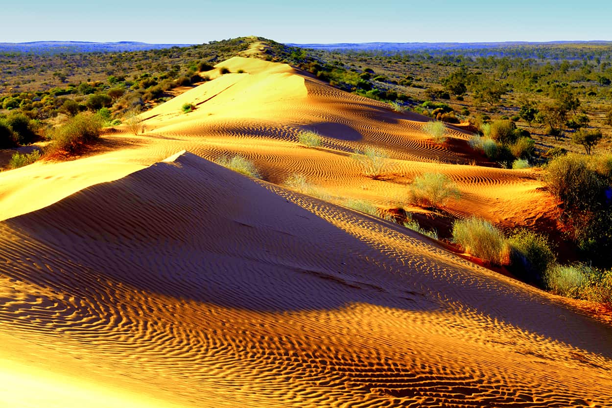 Ray Martin: Mysteries of the Outback, sand dunes