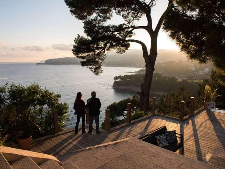 A scene from The Red Shadows.