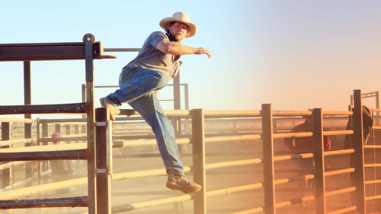 Ray Martin: Mysteries of the Outback, Outback man