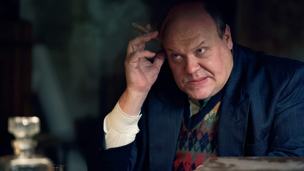 Shadow Lines - season 1, Hannu-Pekka Björkman