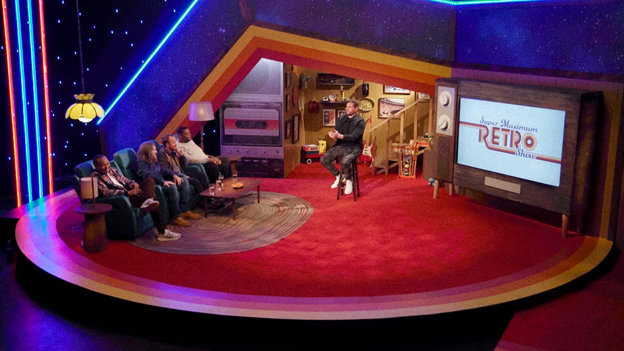 Super Maximum Retro Show, Chris DiStefano