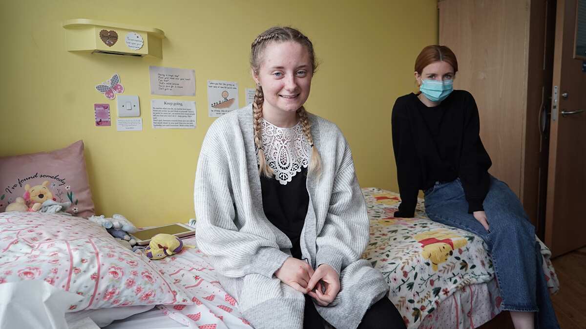 Stacey Dooley: Back on the Psych Ward