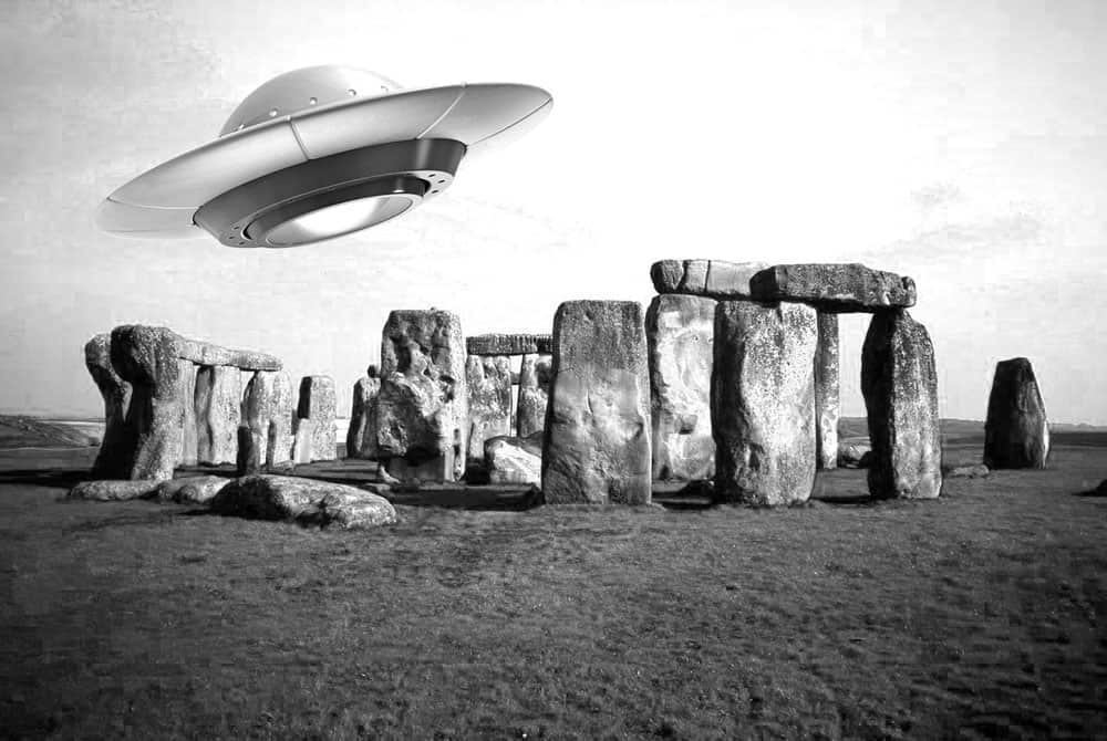 Stonehenge versus aliens