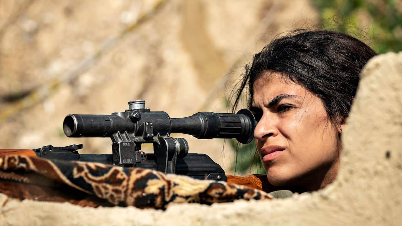 Below the surface, season 2, Yasmin Mahmoud