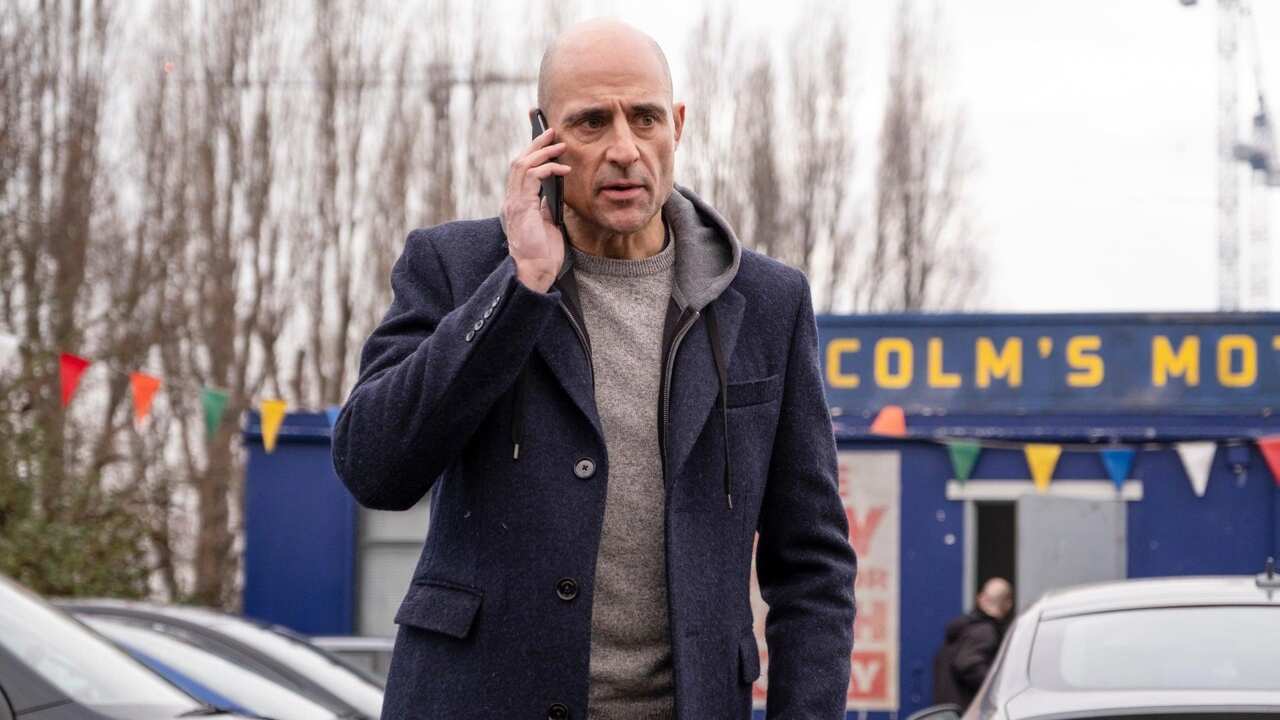 Temple season 1, Mark Strong