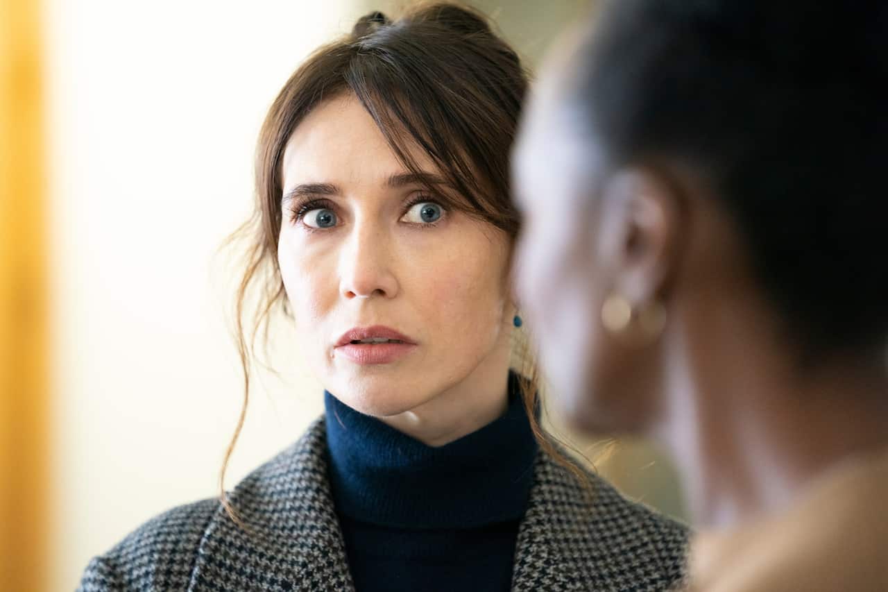 Carice van Houten as Anna Willems.