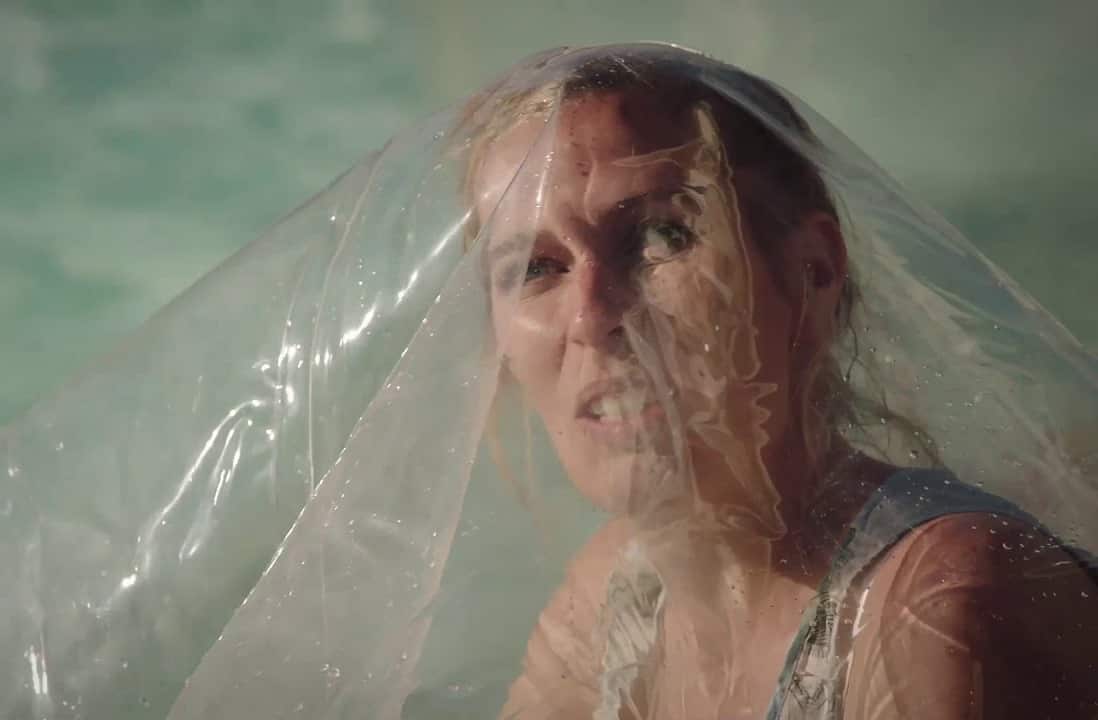 Travel Man Valencia Sara Pascoe zorb