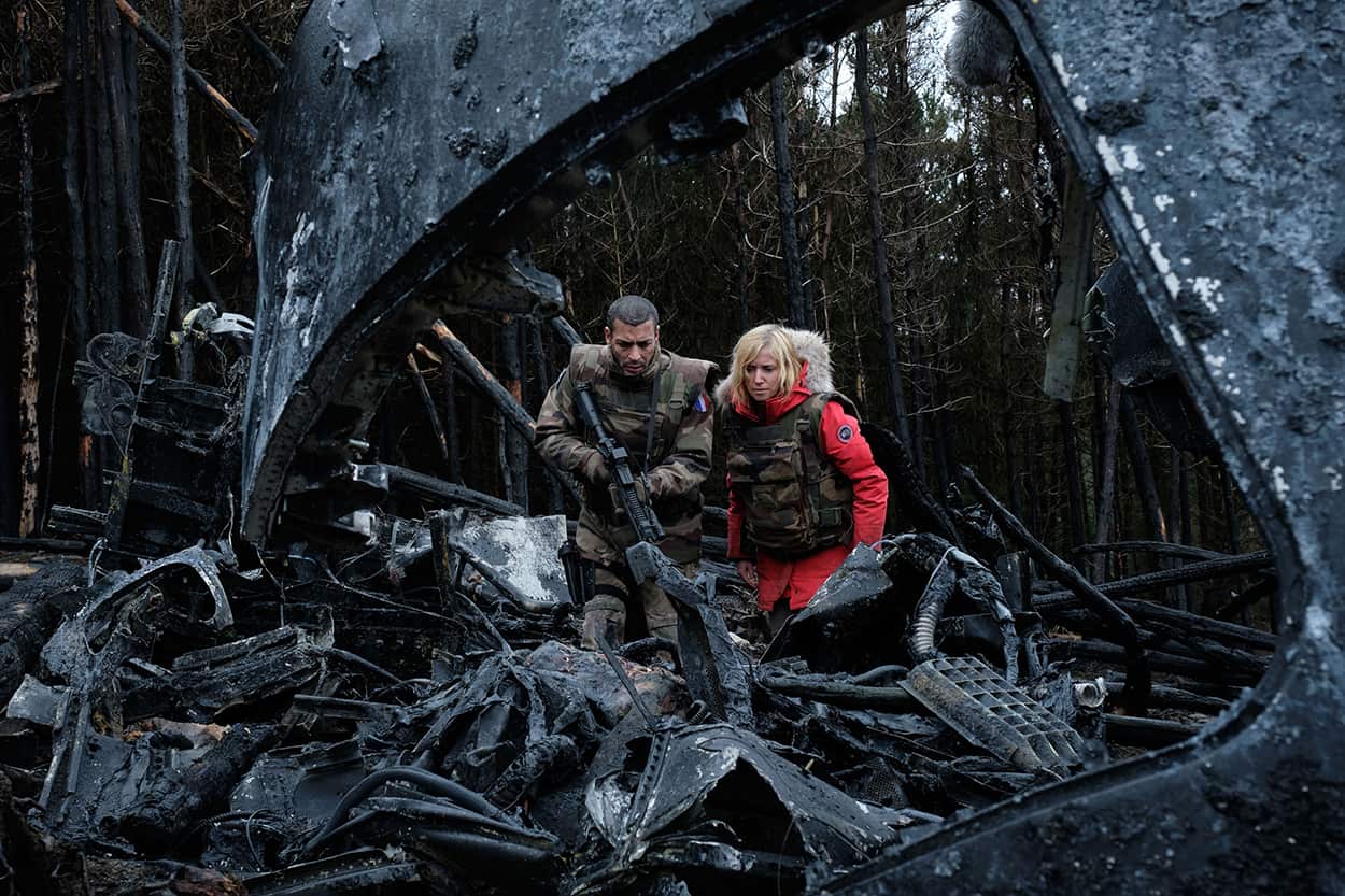 Mustafa Mokrani (Adel Bencherif) and Catherine Durand (Léa Drucker) War of The Worlds S1