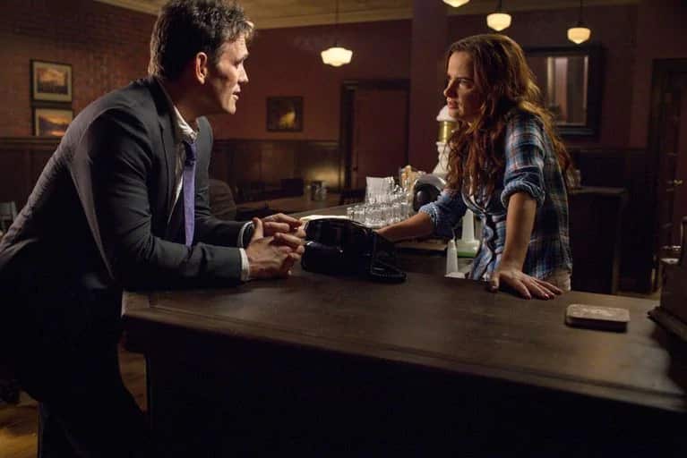 Secret Service agent Ethan Burke (Matt Dillon)