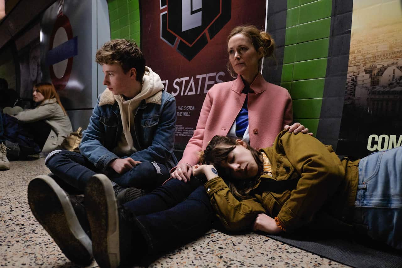 La Guerre Des Mondes - War of the Worlds Episode 1, Ty Tennant, Natasha Little, Daisy Edgar-Jones