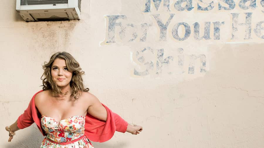 Kether Donohue as Lindsay Jillian