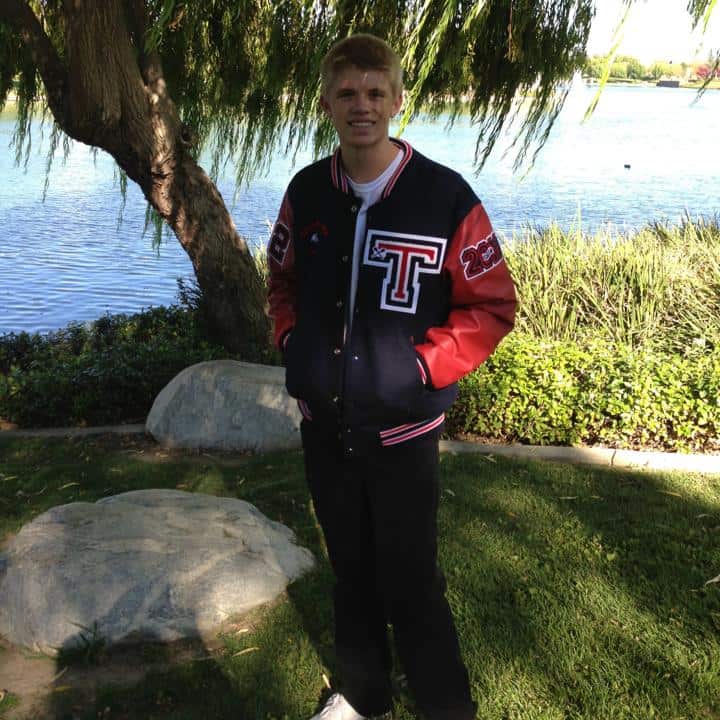 Matthew Cobos, a US Cavalry Scout, is beleived to be the man protecting the woman in the Las Vegas massacre photo.