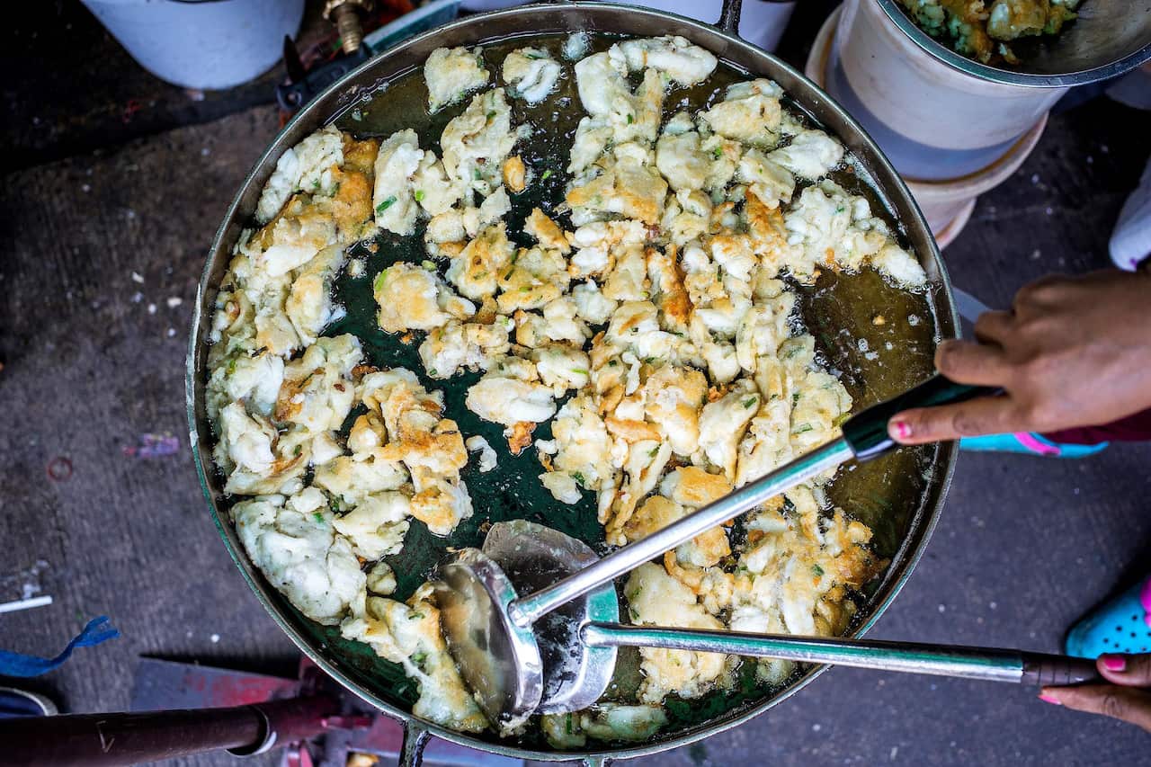 Stir-fried squid eggs in the streets of Yaowarat.