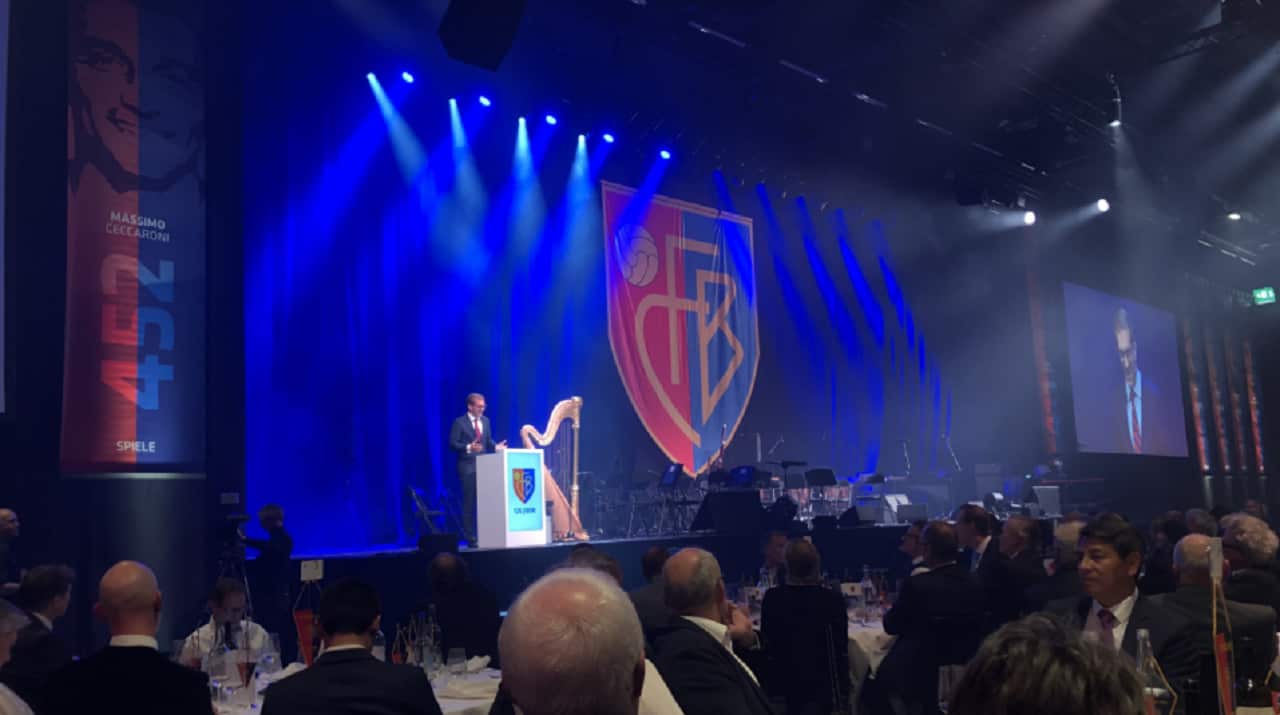 A photo of the gala.