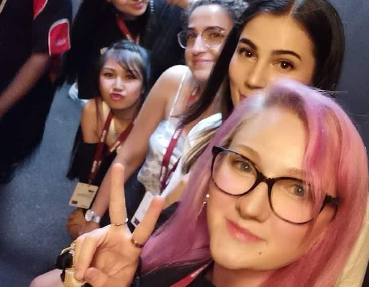 Vanessa Madden and other K-pop fans.