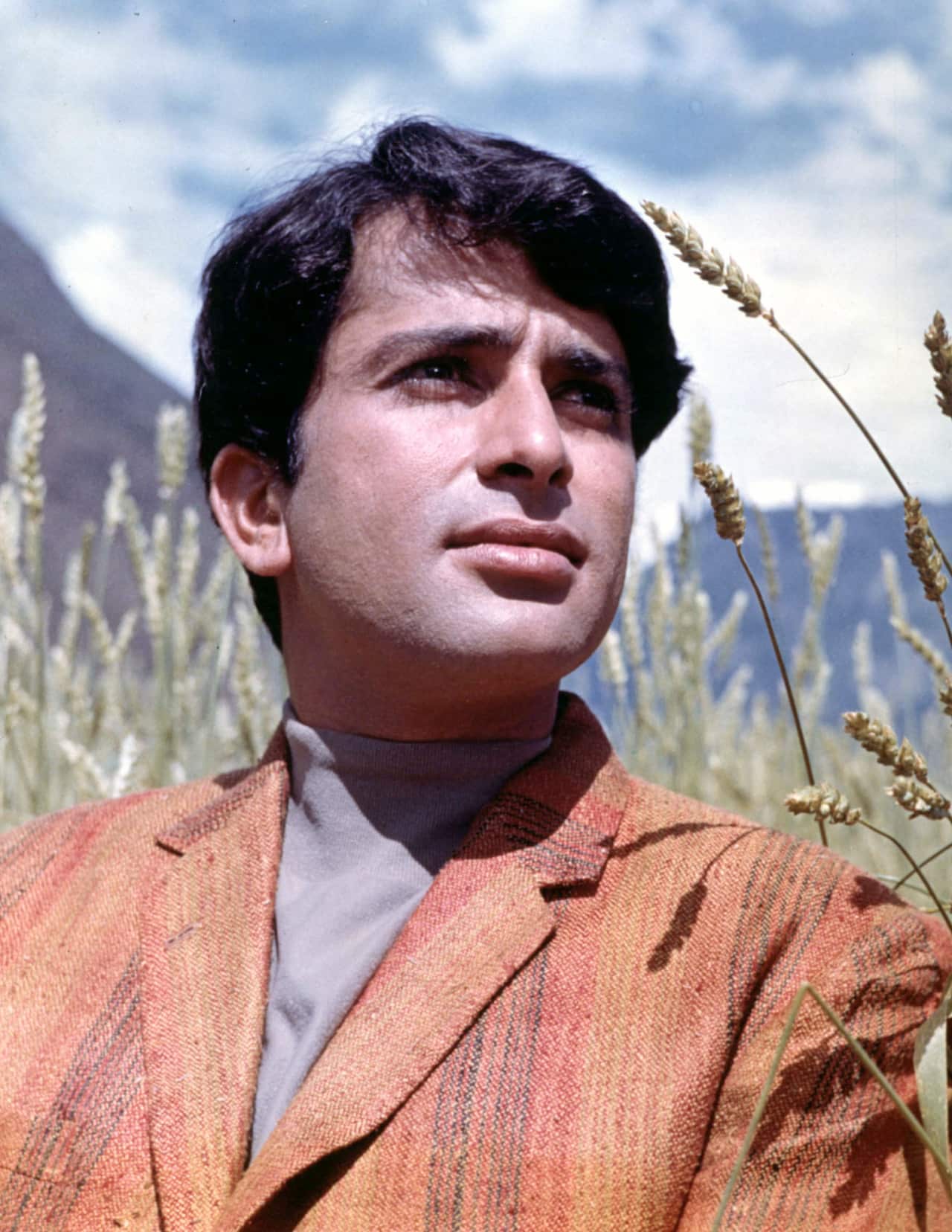 SHASHI KAPOOR (b.1938) INDIAN ACTOR     Date: 1938