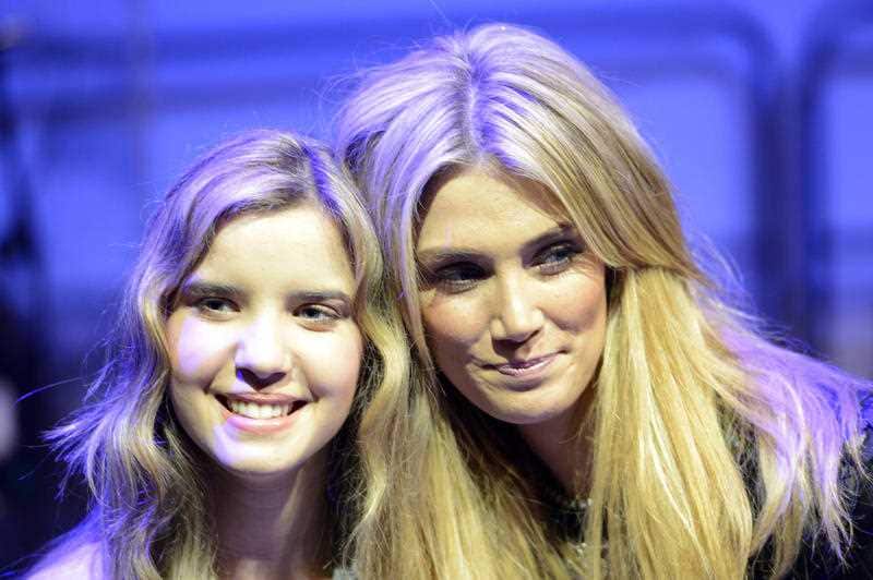 Rachael Leahcar was on Team Delta on The Voice.