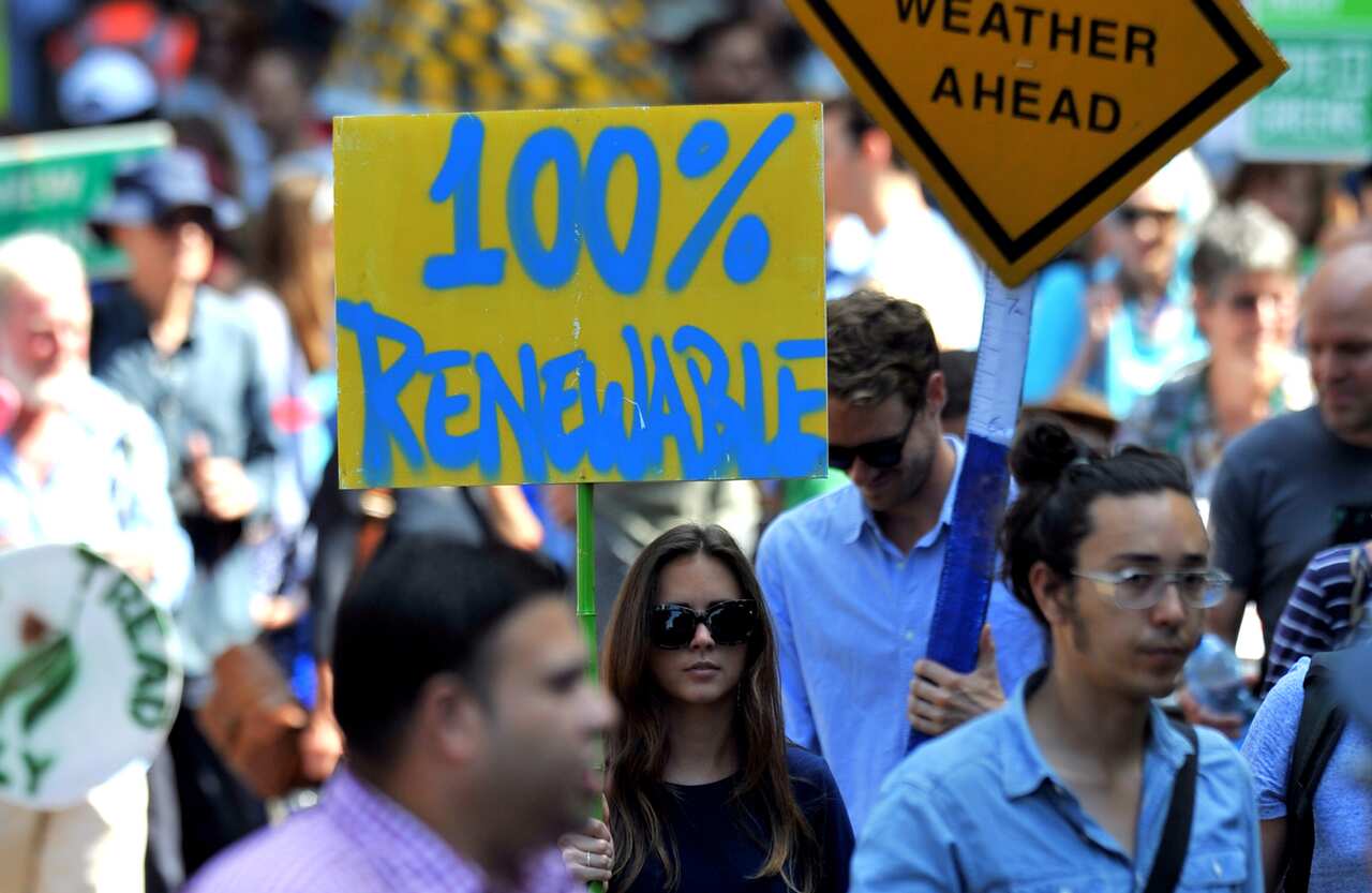 Climate change supporters during the People's Climate March held in Sydney, Sunday, Nov. 29, 2015. (AAP)