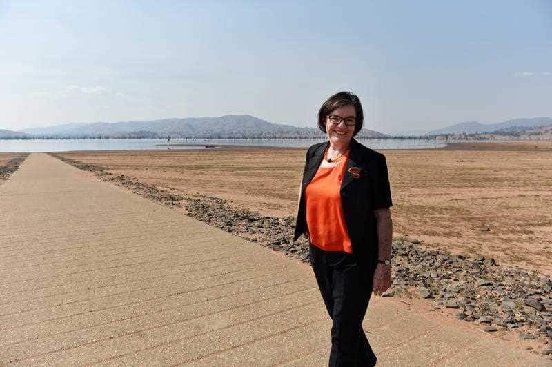 Independent federal MP Cathy McGowan poses for photographs at the Tallangatta Reservoir in the seat of Indi, Tallangatta, Tuesday, April 12, 2016.