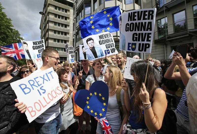 Remain supporters gather on Park Lane in London, before marching to Parliament Square to show their support for the European Union in the wake of Brexit.