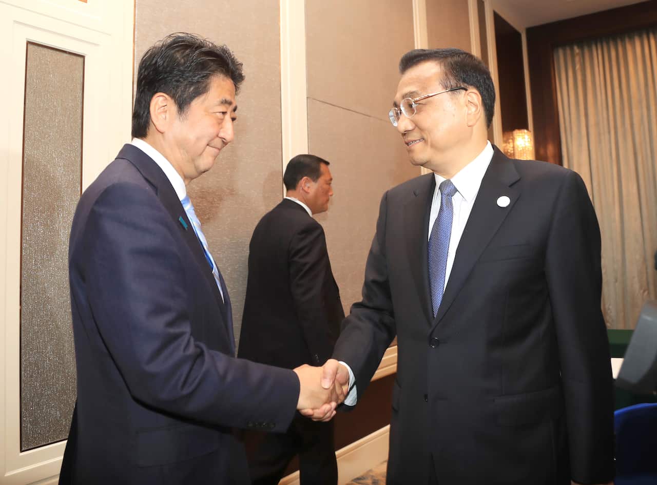 Shinzo Abe and Li Kequiang