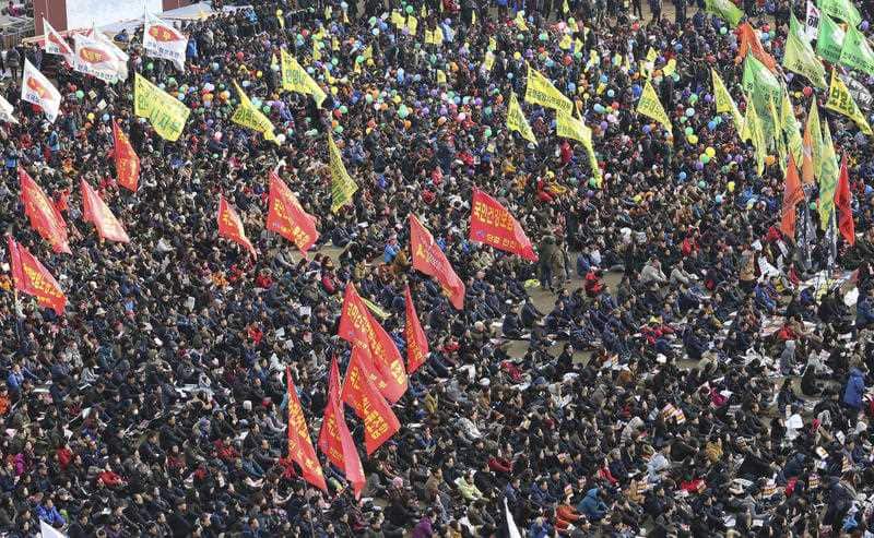 Protesters stage a rally calling for South Korean President Park Geun-hye to step down in Seoul, South Korea